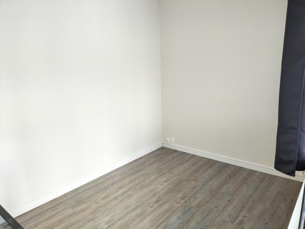 Appartement
                                                                                                                                                                                                                                                                                                                        2 pièce(s)                                                                                                                                                                                                          1 chambre(s)                                                                                                                                                                                                          35  m²