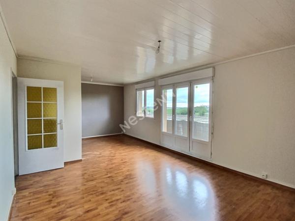 Appartement Saint Avold -2 Chambres - 75.31 m2 - Proche commerces et écoles
