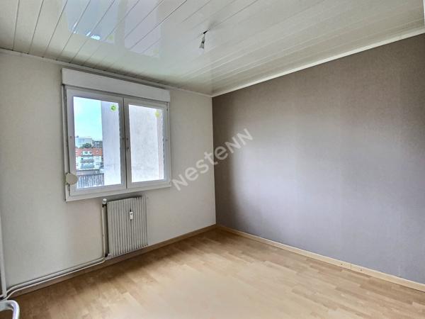 Appartement Saint Avold -2 Chambres - 75.31 m2 - Proche commerces et écoles