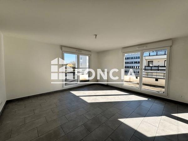 Location Appartement 3 pièces 68 m² - Lyon 69009