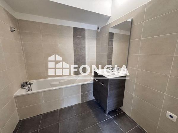 Location Appartement 3 pièces 68 m² - Lyon 69009