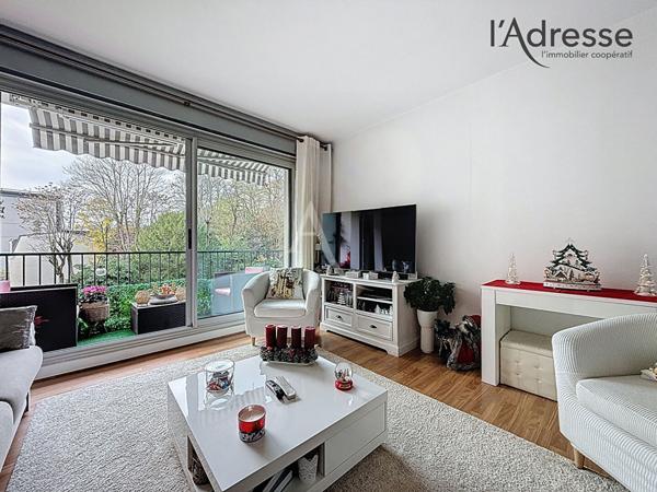 PUTEAUX/ Appartement 2 pièces 54m² - 1 Balcon de 5m² et 1 Cave