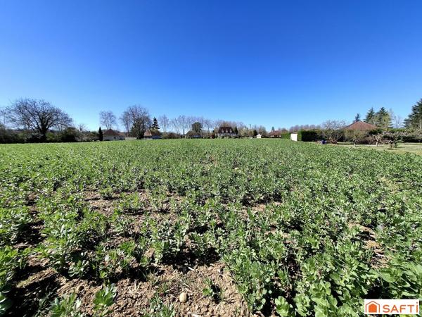 Terrain à bâtir de 8593m2 ou divisible en lots