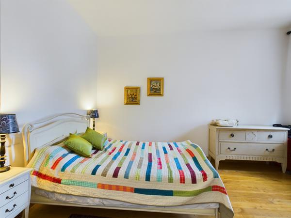 Puymirol (47270) Proche Agen, Grande Maison au village avec 4 chambres, 2 Jardins et vue sur campagne