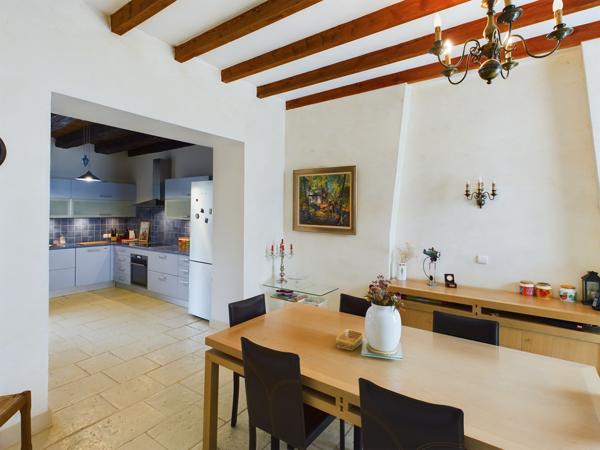 Puymirol (47270) Proche Agen, Grande Maison au village avec 4 chambres, 2 Jardins et vue sur campagne