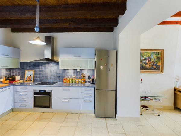 Puymirol (47270) Proche Agen, Grande Maison au village avec 4 chambres, 2 Jardins et vue sur campagne