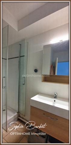 EXCLUSIVITE - Biganos Lac Vert - Appartement studio avec jardinet et parking à vendre avec locataire en place