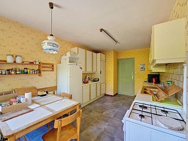 À Vendre_Maison semi mitoyenne 165m² Vandoeuvre les Nancy_Quartier Haut de Penoy_4 Chambres_espaces bureaux pièces de vie_terrasse_jardin_sous sol complet_garage_buanderie_atelier