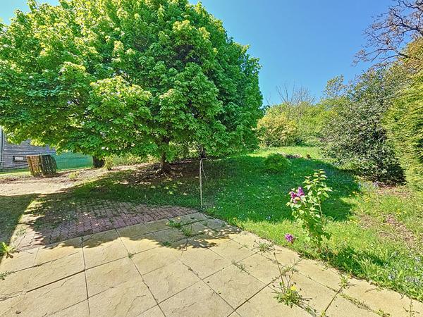 À Vendre_Maison semi mitoyenne 165m² Vandoeuvre les Nancy_Quartier Haut de Penoy_4 Chambres_espaces bureaux pièces de vie_terrasse_jardin_sous sol complet_garage_buanderie_atelier