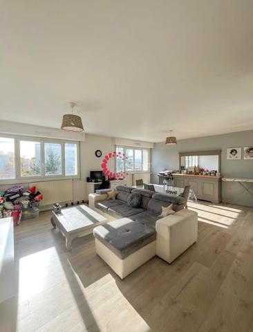 Appartement meublé 3 P avec cave et parking proche village