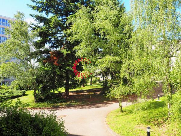 Appartement meublé 3 P avec cave et parking proche village