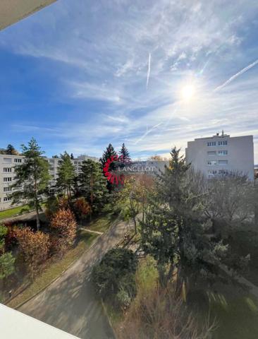 Appartement meublé 3 P avec cave et parking proche village