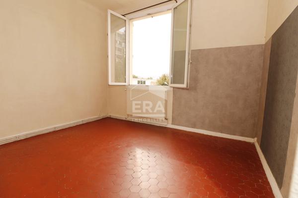 Appartement Marseille 2 pièces 38m2 - Petite copropriété - proximité immédiate avec toutes les commodités.