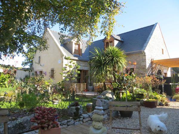 Kervignac (56700) Maison de 140m2 avec 2 suites parentales et un jardin clos.