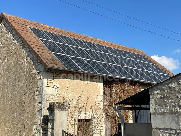 À NAINTRE (86) À vendre – Ensemble Grange 155 m² avec toiture refaite et panneaux photovoltaïques – Terrain 1123 m²