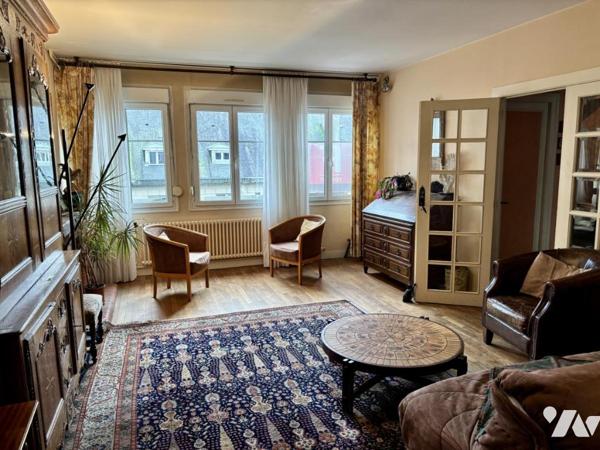 Triplex en plein coeur du centre-ville de VIRE