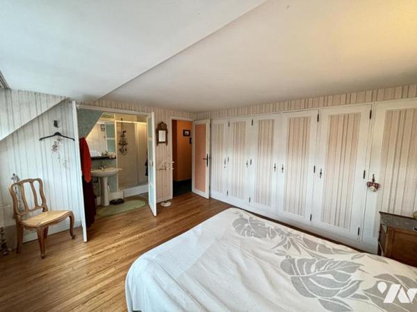 Triplex en plein coeur du centre-ville de VIRE