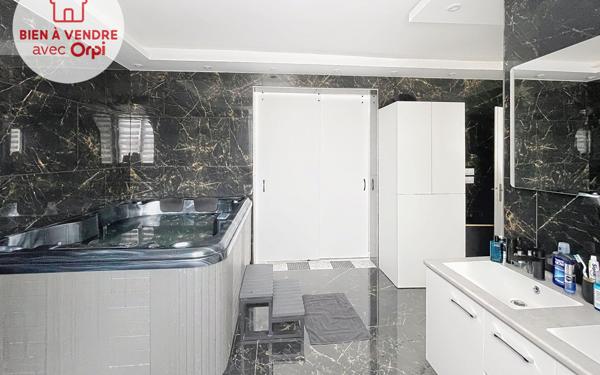 Appartement à vendre    5 pièces • 134,62 m2 Mantes-la-Jolie