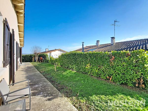 A Vendre Maison rénovée de plain-pied de 88 m² avec garage et jardin dans quartier résidentiel de Condom
