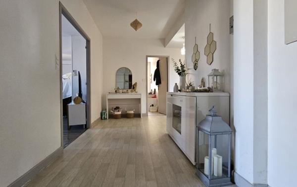 Vente Immeuble Local d'activité + studio + appt à rafraîchir Clairac   