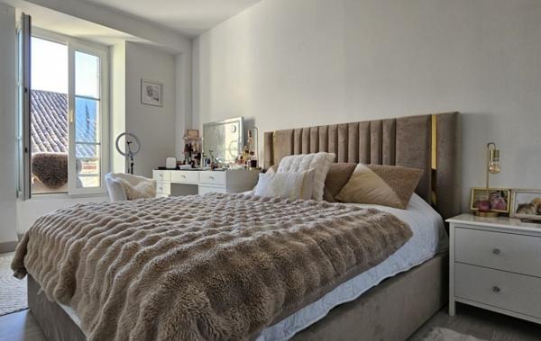 Vente Immeuble Local d'activité + studio + appt à rafraîchir Clairac   