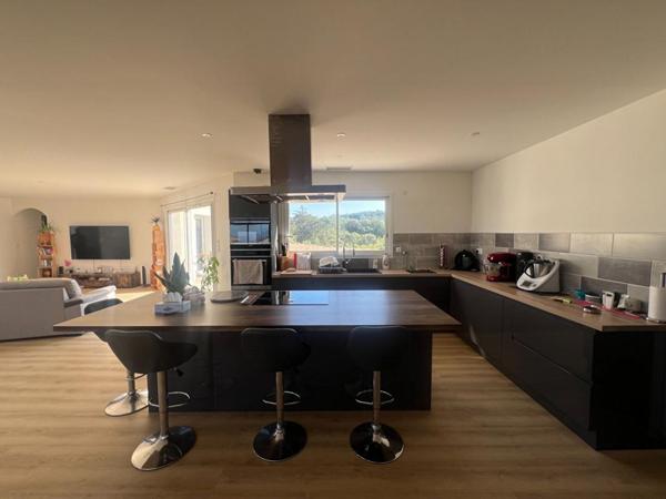 Villa Alairac 5 pièce(s) 181 m2