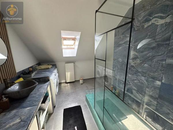 Vente                                                      Appartement
                        
                     4 pièces                      86 m2                     à Woippy