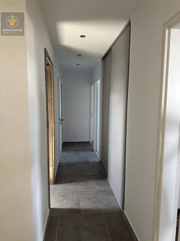 Vente                                                      Appartement
                        
                     4 pièces                      86 m2                     à Woippy