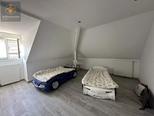 Vente                                                      Appartement
                        
                     4 pièces                      86 m2                     à Woippy