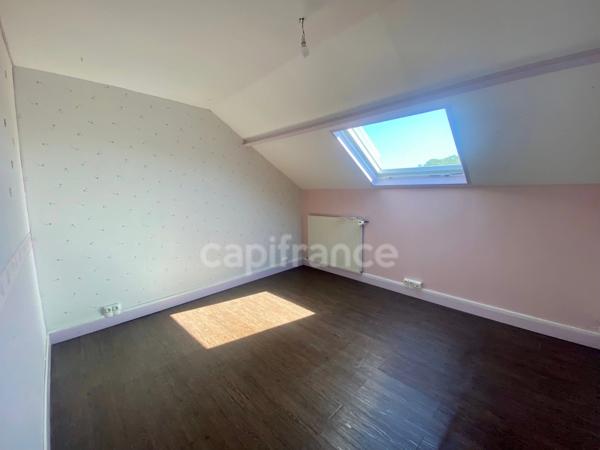 Maison à vendre 7 pièces  ()