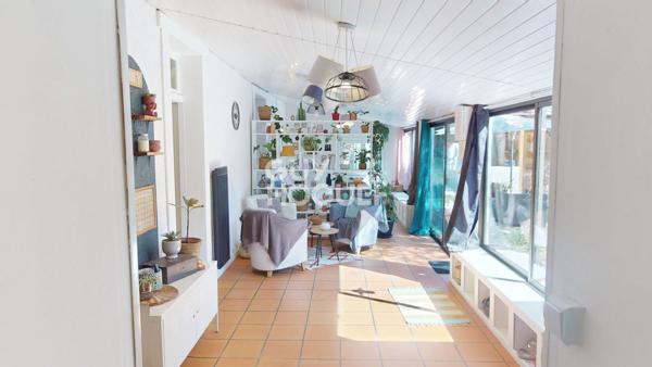 Grande maison familiale + grand chai à rénover - Sauzelle - 1km de la plage