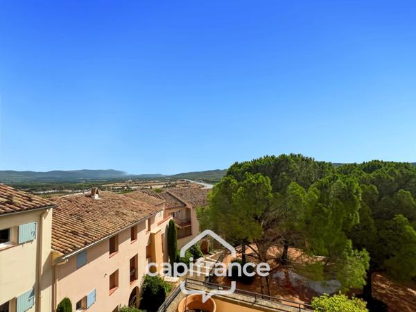 Domaine de Pont Royal, Duplex T3 de 49m2 situé sur le haut du Village, 2 chambres 2 terrasses, belle exposition, ascenseur, place de parking