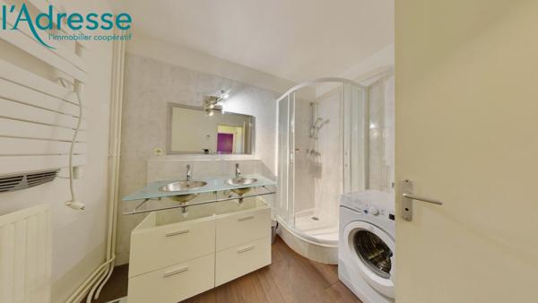 Appartement MEUBLE - 3 pièces - 65.05 m2