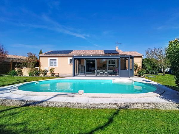 A VENDRE - Maison lumineuse 91m2 + 26m² véranda, piscine et panneaux solaires- Saint-Lys (31470)