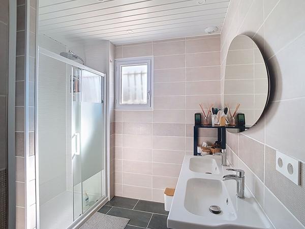 A VENDRE - Maison lumineuse 91m2 + 26m² véranda, piscine et panneaux solaires- Saint-Lys (31470)