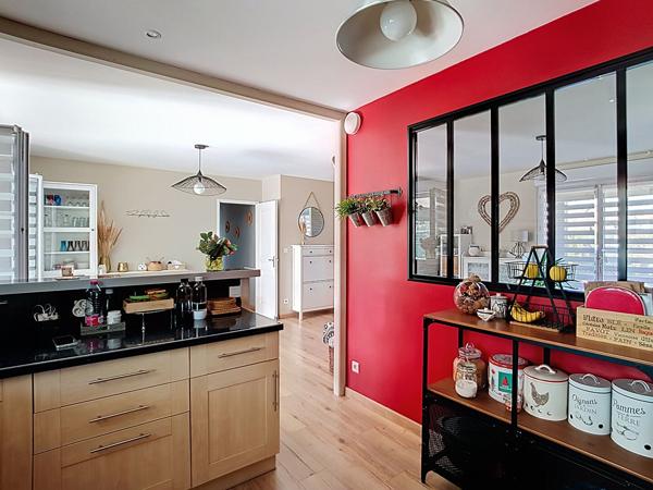 A VENDRE - Maison lumineuse 91m2 + 26m² véranda, piscine et panneaux solaires- Saint-Lys (31470)