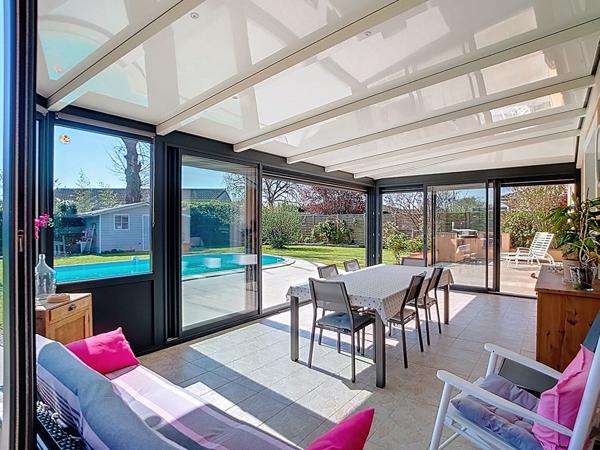 A VENDRE - Maison lumineuse 91m2 + 26m² véranda, piscine et panneaux solaires- Saint-Lys (31470)
