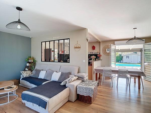A VENDRE - Maison lumineuse 91m2 + 26m² véranda, piscine et panneaux solaires- Saint-Lys (31470)