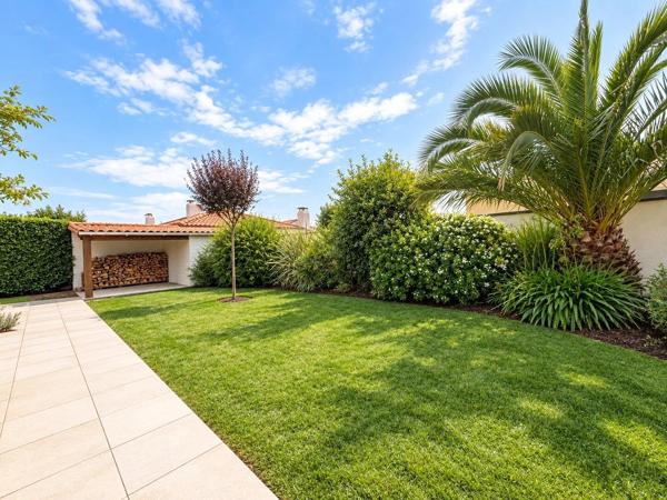 Vente                                                      Maison
                        
                                         118 m2                     à Saint-Léger-les-Vignes