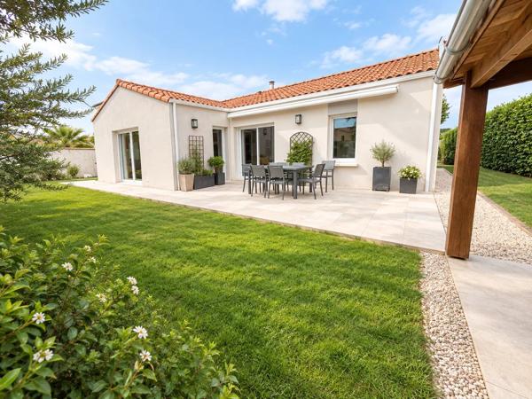 Vente                                                      Maison
                        
                                         118 m2                     à Saint-Léger-les-Vignes