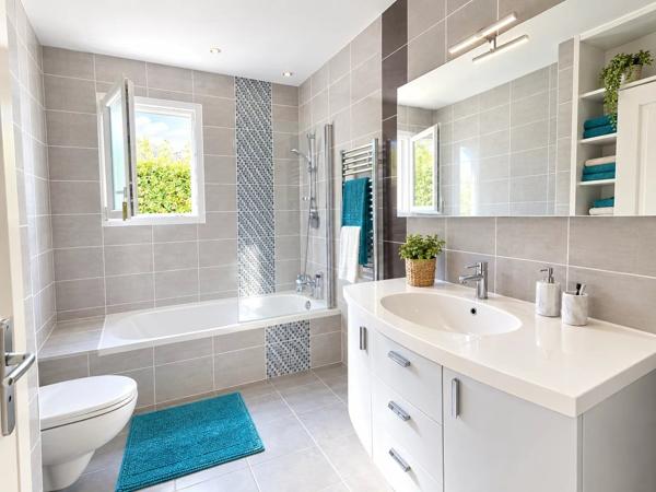Vente                                                      Maison
                        
                                         118 m2                     à Saint-Léger-les-Vignes