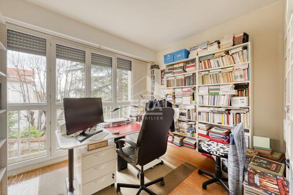 Appartement traversant lumineux avec balcon - Quartier Croix Bosset, Sèvres Rive Droite