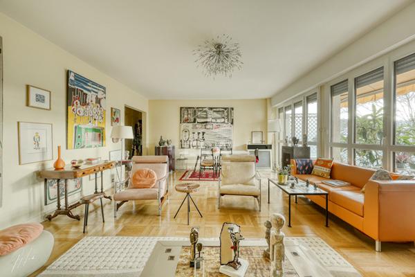 Appartement traversant lumineux avec balcon - Quartier Croix Bosset, Sèvres Rive Droite