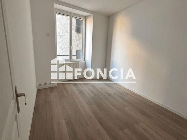 Location Appartement 3 pièces 57.6 m² - 13 RUE PIERRE ET MARIE CURIE Saint Etienne 42000