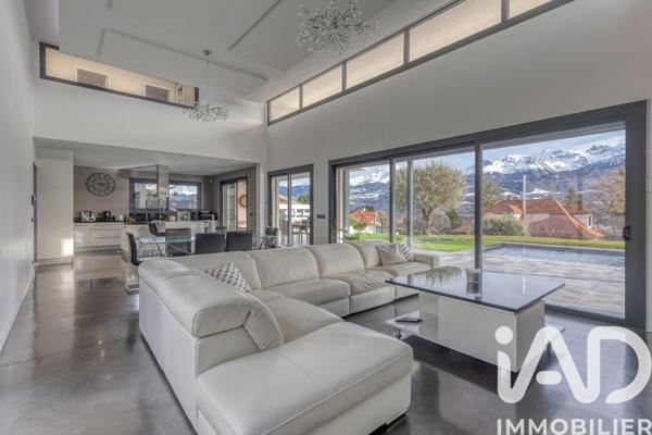 Maison à vendre 6 pièces 280 m² Saint-Ismier