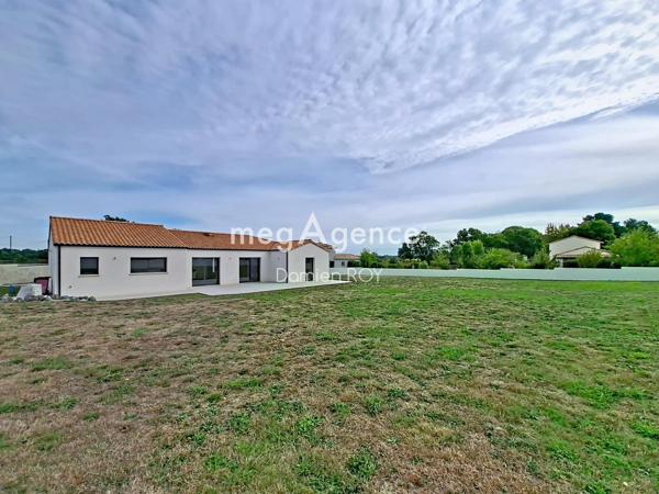 Maison à SEVREMOINE, 49450 - 6 pièces 131m²