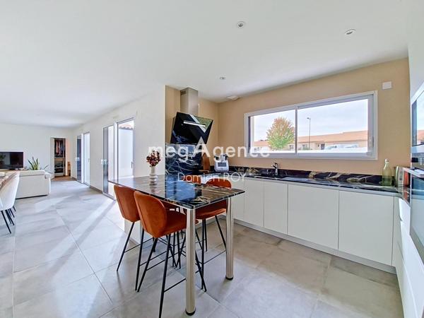 Maison à SEVREMOINE, 49450 - 6 pièces 131m²