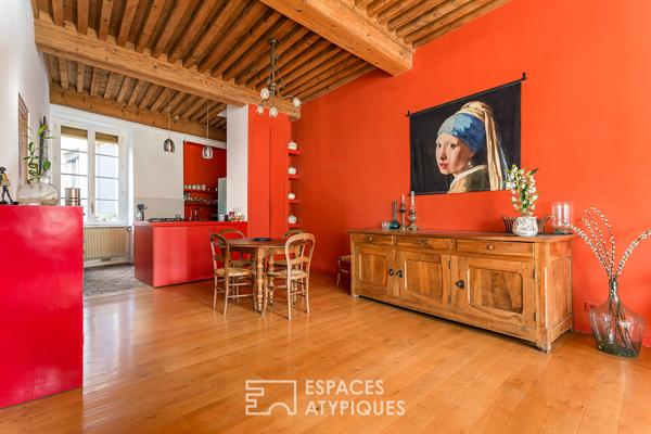 Appartement familial de caractère avec vue Saône et jardin commun