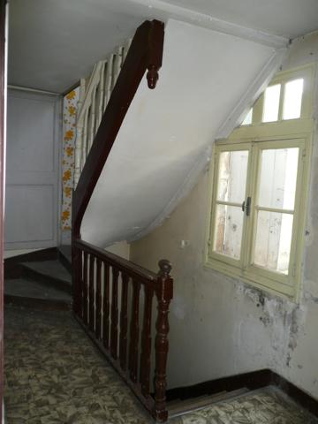 COGNAC Rue Piétonne A Vendre Local Commercial + Logement