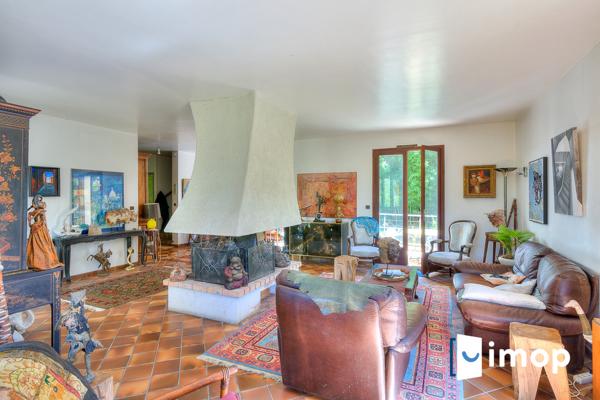 Maison avec grand terrain